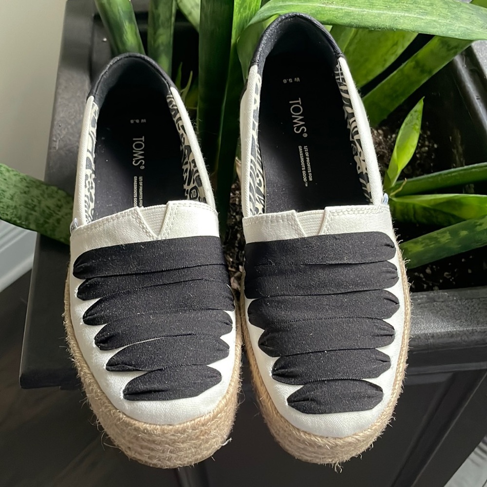 Toms Espadrilles